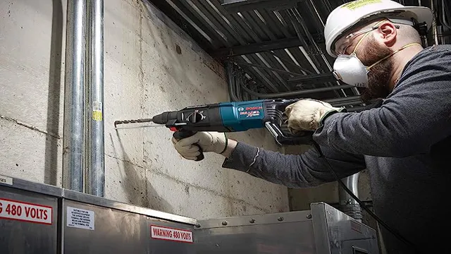 how does an sds hammer drill work