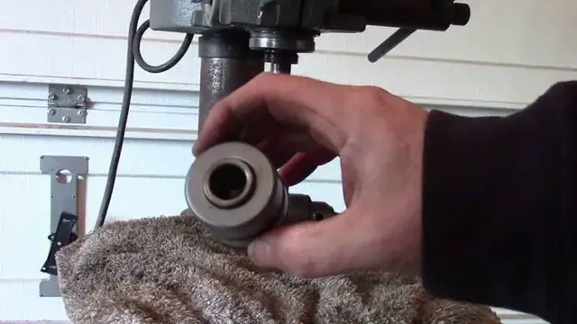 how remove chuck from shop fox drill press