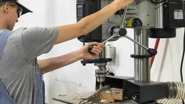 how the drill press operates and how to use it