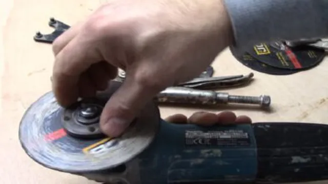 how to change dewalt angle grinder blade