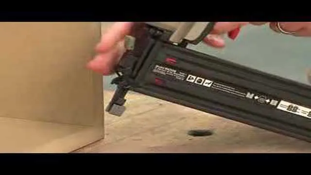 how to load a porter cable staple gun