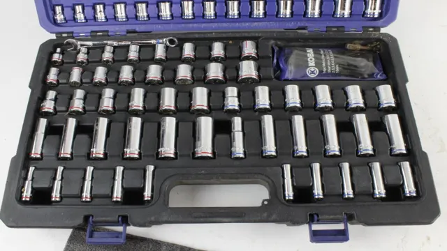 how to open kobalt socket set