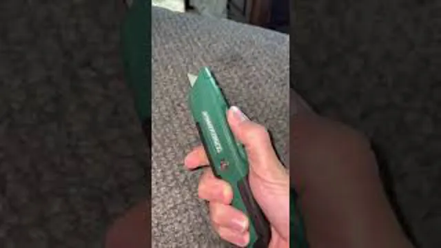 how to open masterforce utility knife