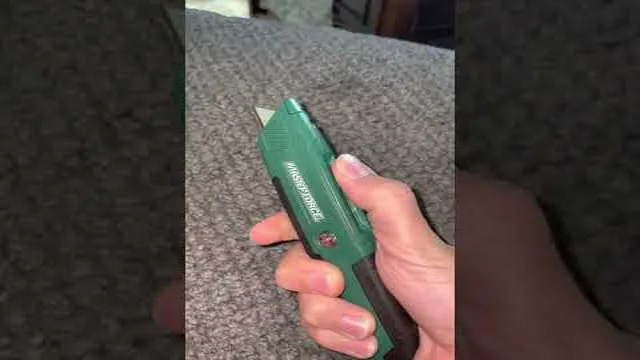 how to open masterforce utility knife