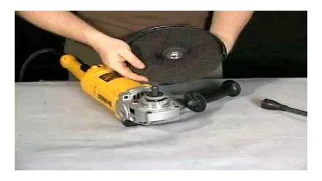 how to put on angle grinder disc