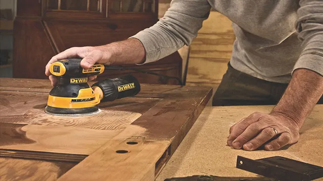 how to put sandpaper on an orbital sander