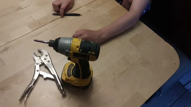 how to remove a stuck hammer drill bit