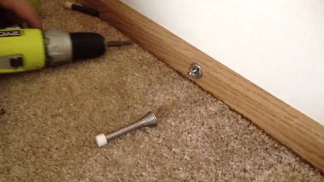 how to remove door stop