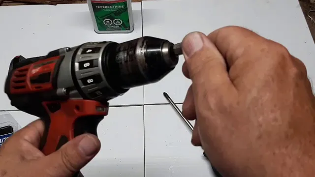 how to replace the chuck on a milwaukee impact driver