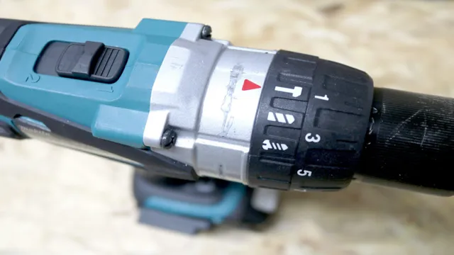 how to set the torque on a cordless drill