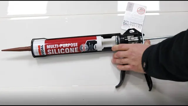 how to set up a caulking gun