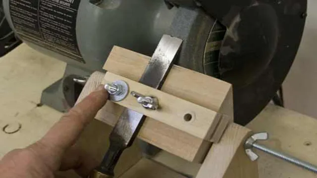 how to sharpen wood chisels on a bench grinder