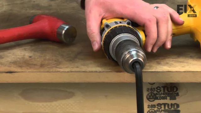 how to take chuck off dewalt cordless drill