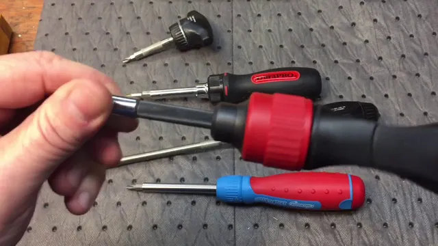 how to use a ratchet screwdriver set 4